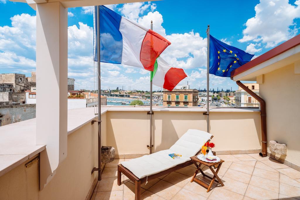 Hotel L'Arcangelo - Boutique Hotel Taranto Exterior photo